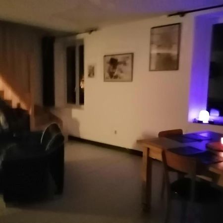Au Repos Du Verger Couvrelles 外观 照片